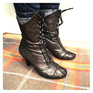 Irregular Choice 7.5 metallic charcoal boots